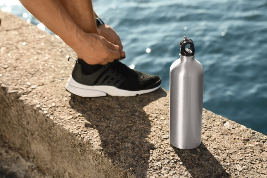reduce plastic waste with reusable water bottles